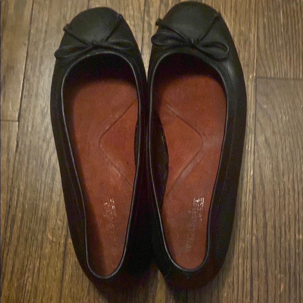 Black Leather Ballet Flats with Bow